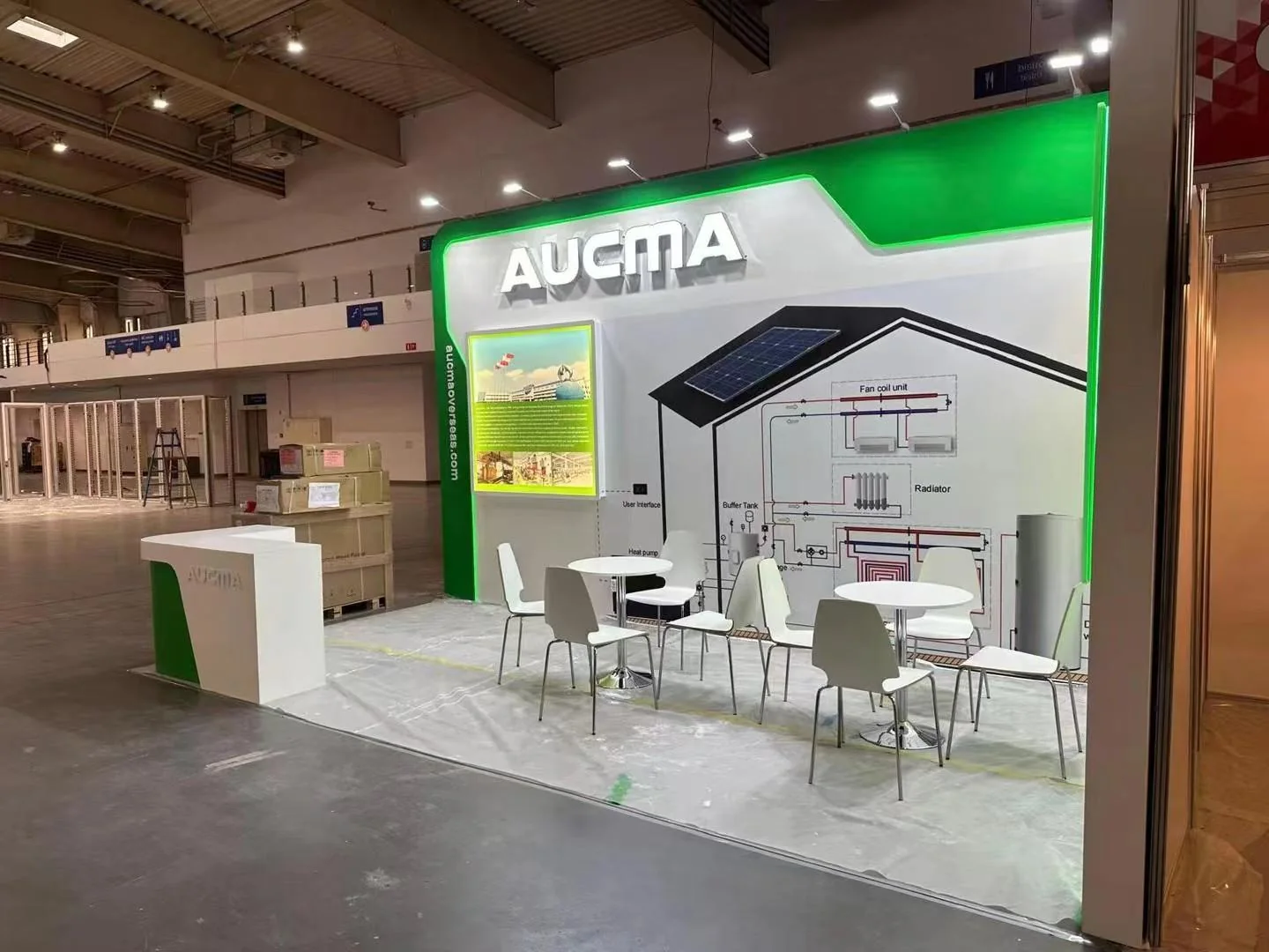 Compact technology product exhibition booth